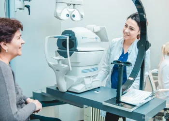 Федеральный центр офтальмологии и микрохирургии глаза YourMed на Молодёжной улице Фото 2